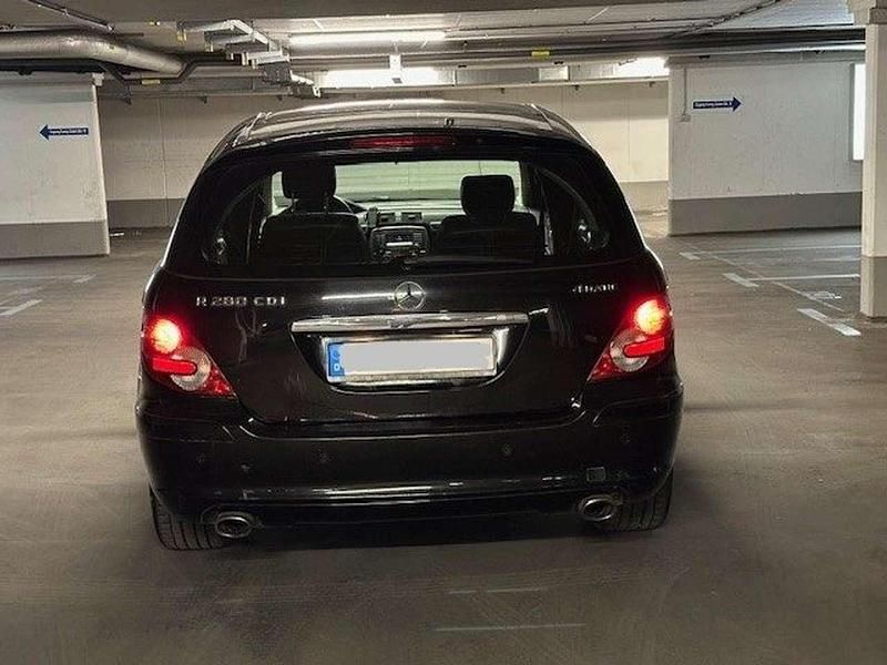 Gebraucht Mercedes R280 Edition 190 PS (139 kW) 2007 Schwarz Van / Kleinbus