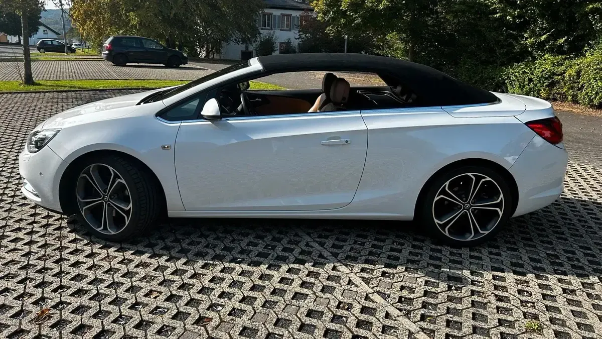 Gebraucht Opel Cascada 170 PS (125 kW) 2013 Weiß Cabrio