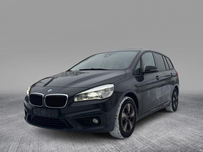 Schwarz Gebraucht 2018 BMW 218 Gran Tourer Executive Van / Kleinbus | 9.490 € (Fairer Preis) - Bild 1/4