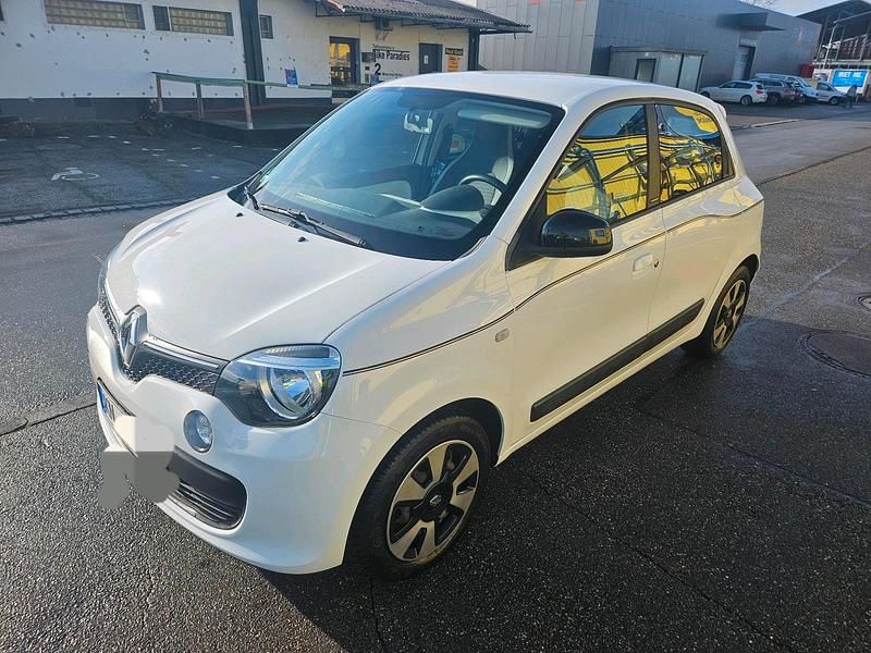 Weiß Gebraucht 2018 Renault Twingo LIMITED Kleinwagen | 9.000 € (Guter Preis) - Bild 1/4