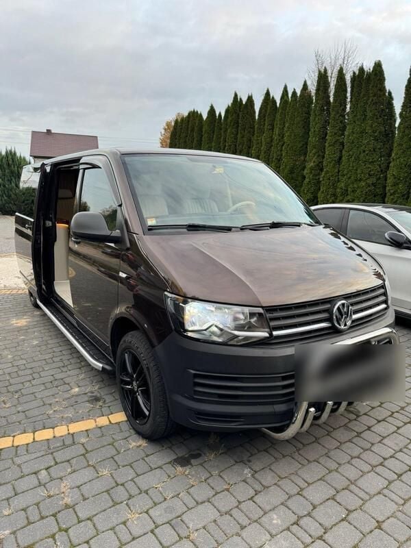 Braun Gebraucht 2018 VW T6 Van | 32.990 € (Teuer) - Bild 1/4