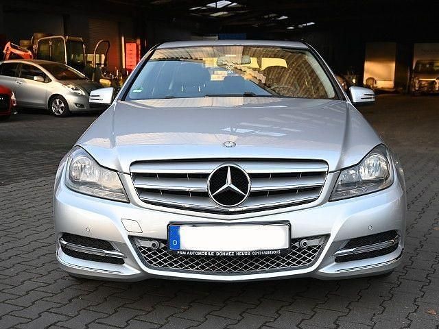Gebraucht Mercedes C220 Avantgarde 170 PS (125 kW) 2013 Silber Limousine