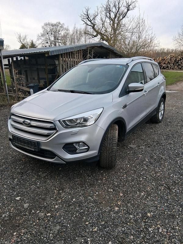 Usata Ford Kuga 150 CV (110 kW) 2017 Argento SUV