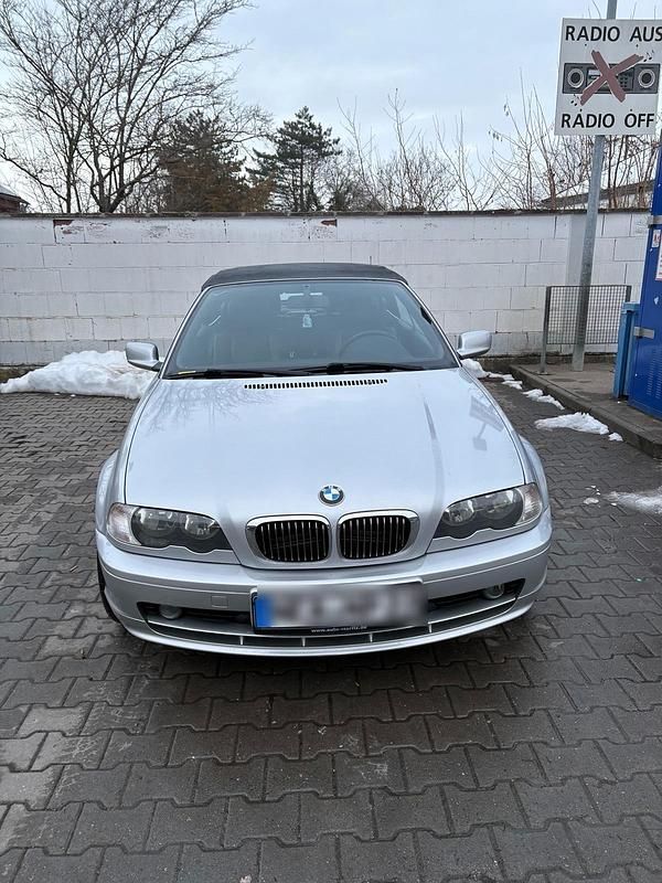 Gebraucht BMW 320 Cabriolet 170 PS (125 kW) 2001 Silber Cabrio