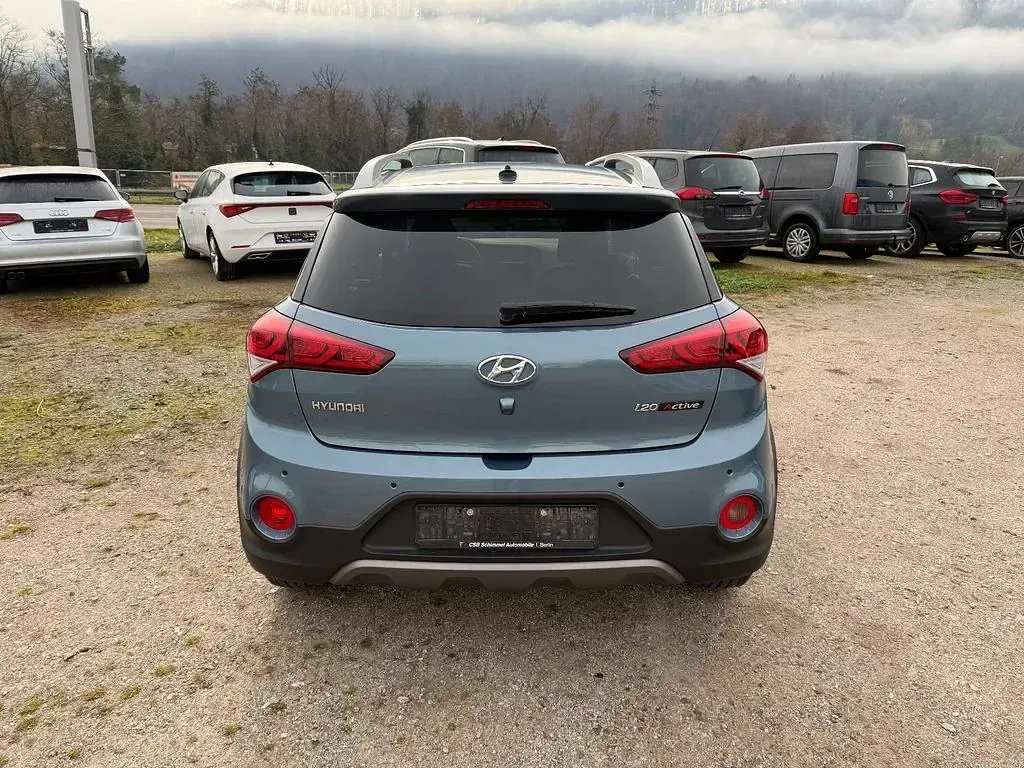 Gebraucht Hyundai i20 Active 120 PS (88 kW) 2017 Blau Limousine
