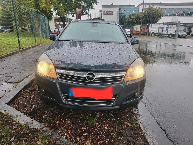 Blau Gebraucht 2010 Opel Astra Kombi | 3.700 € (Guter Preis) - Bild 1/4