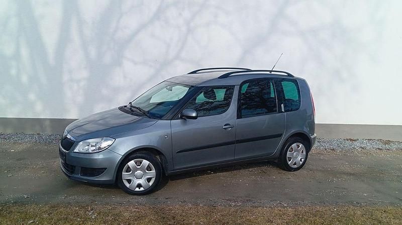 Gebraucht Skoda Roomster Style 86 PS (63 kW) 2010 Grau Van / Kleinbus