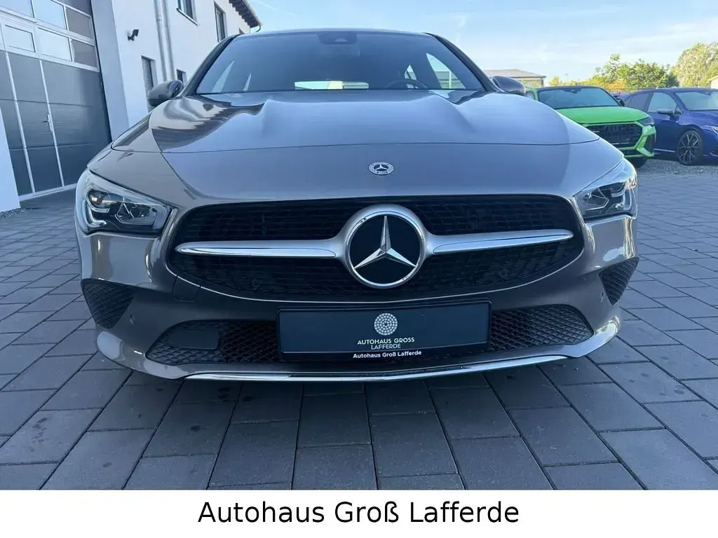 Gebraucht Mercedes CLA250e 218 PS (160 kW) 2023 Grau Coupé