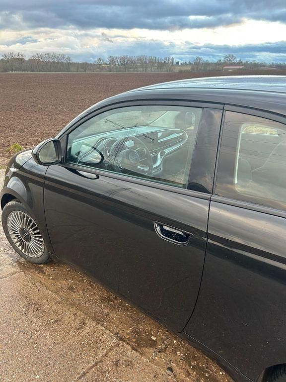 Gebraucht Fiat 500e La Prima 86 kW (118 PS) 2023 Schwarz Limousine