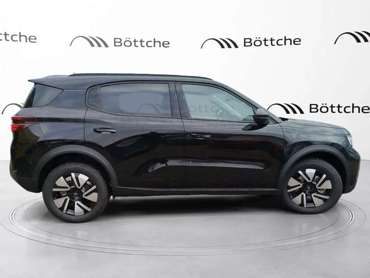 Gebraucht Opel Frontera 83 kW (113 PS) 2025 Lackierung schwarz perla nera/typ aussenverkleidung metalliclackierung SUV