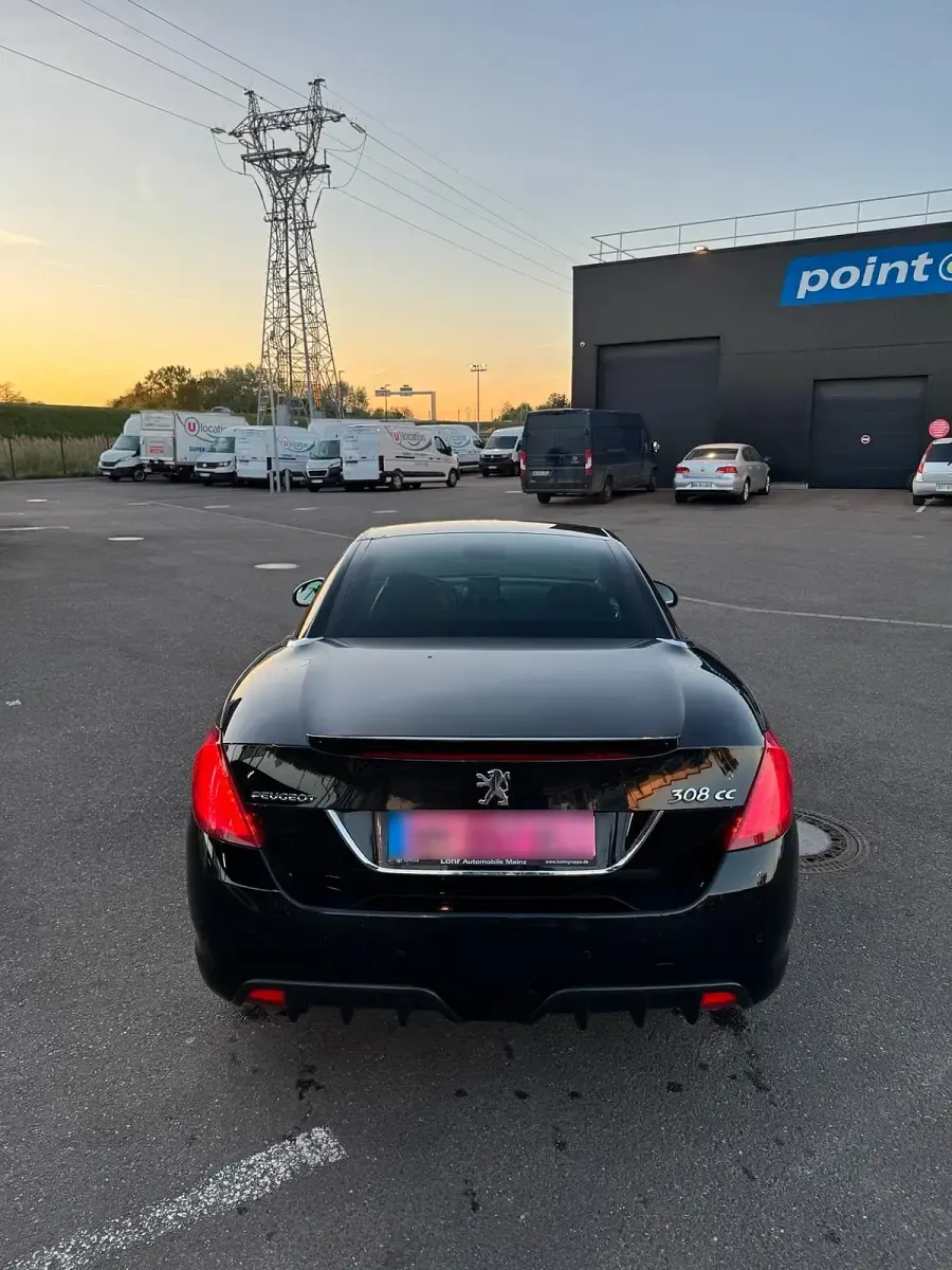 Gebraucht Peugeot 308 CC 140 PS (102 kW) 2010 Schwarz Cabrio