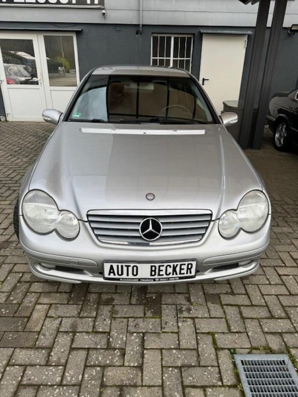 Silber Gebraucht 2001 Mercedes C180 Coupé | 1.500 € (Guter Preis) - Bild 1/4