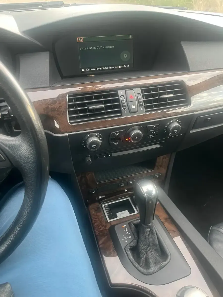 Gebraucht BMW 523 2005 Grau Limousine