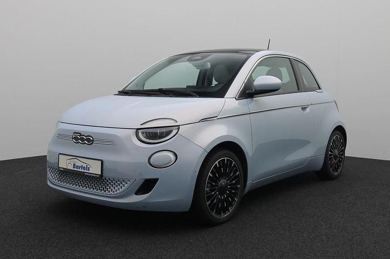Blau Gebraucht 2021 Fiat 500e La Prima Kleinwagen | 18.990 € (Fairer Preis) - Bild 1/3