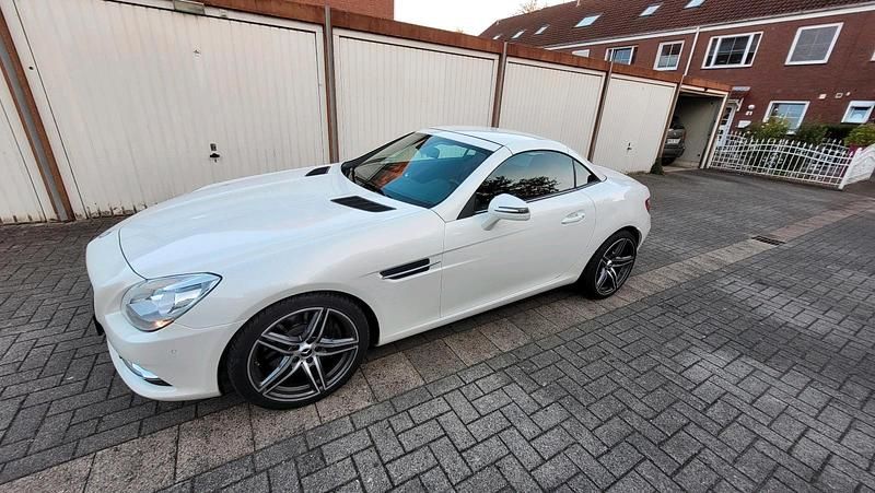Gebraucht Mercedes SLK350 306 PS (225 kW) 2011 Weiß Cabrio