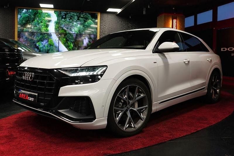 Weiß Gebraucht 2019 Audi Q8 S-Line SUV | 37.900 € - Bild 1/4