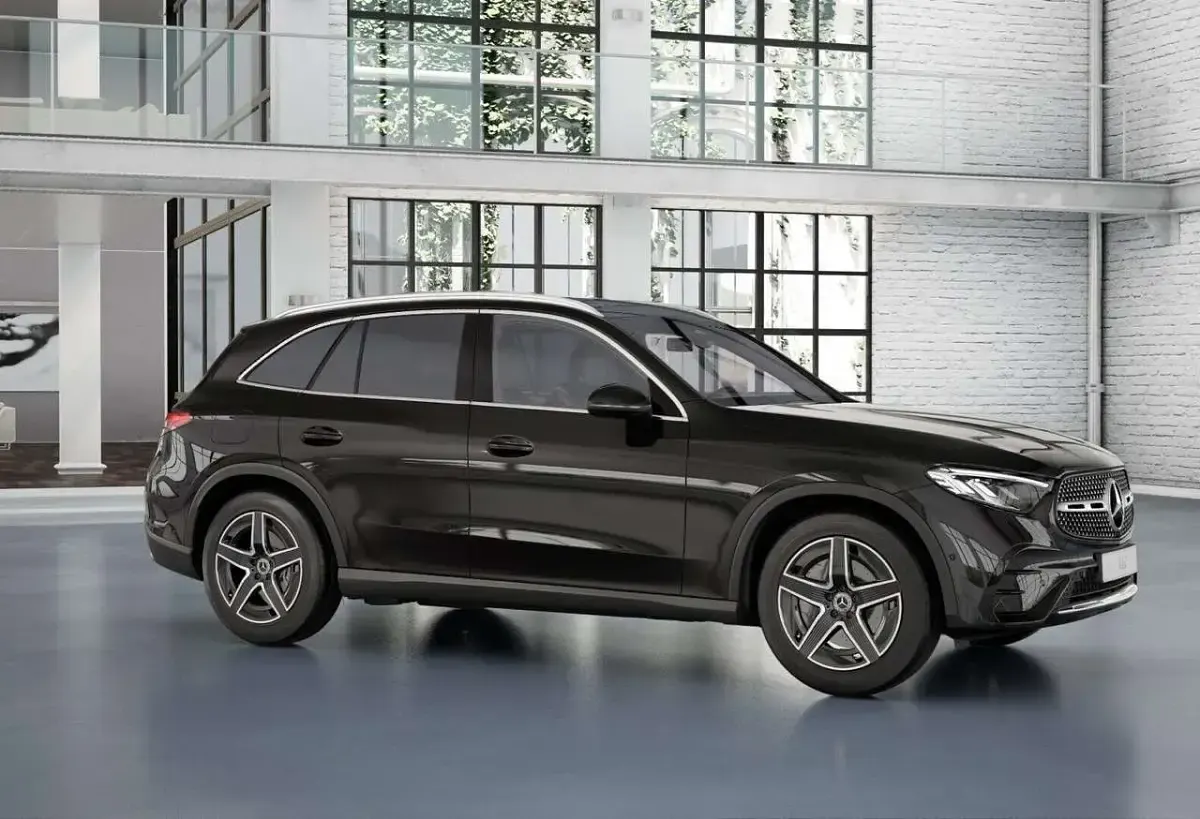 Gebraucht Mercedes GLC200 AMG 204 PS (150 kW) 2023 Schwarz SUV