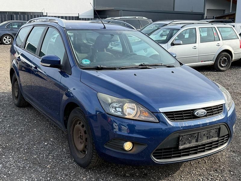 Gebraucht Ford Focus Sport 116 PS (85 kW) 2009 Blau Kombi