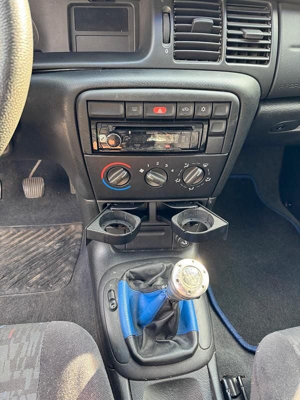 Gebraucht Opel Vectra 100 PS (73 kW) 1998 Silber Limousine