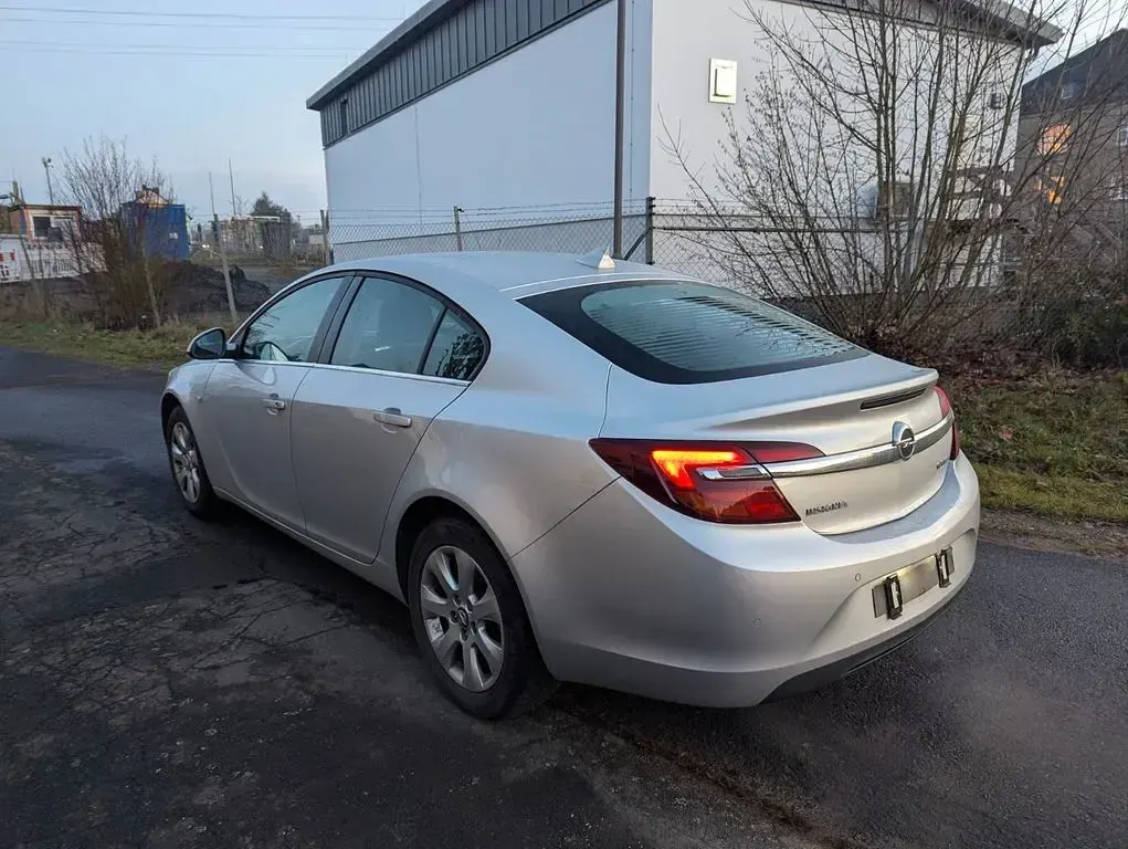 Brugt Opel Insignia Edition 170 HK (125 kW) 2015 Sølv Sedan