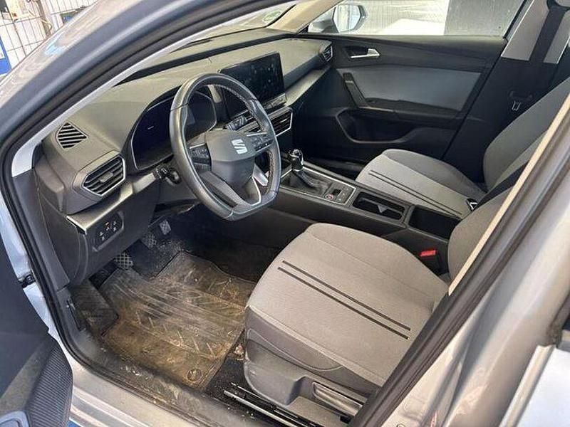 Gebraucht Seat Leon ST Style 131 PS (96 kW) 2020 "urban" silber Kombi