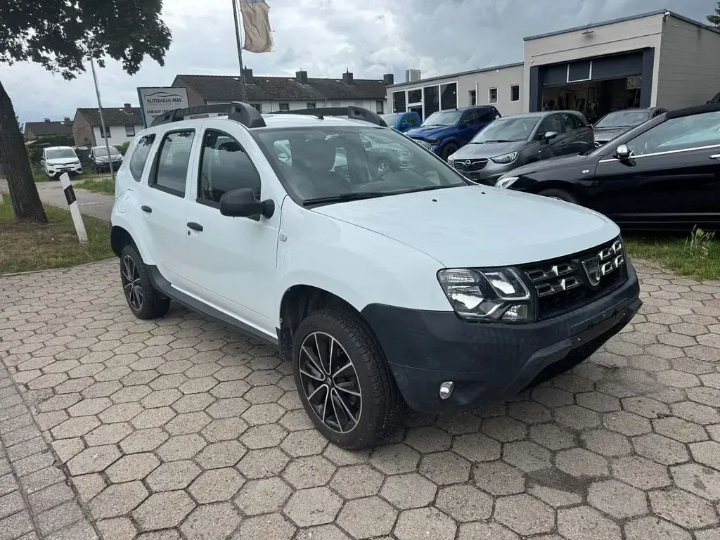 Gebraucht Dacia Duster 90 PS (66 kW) 2016 Weiß SUV