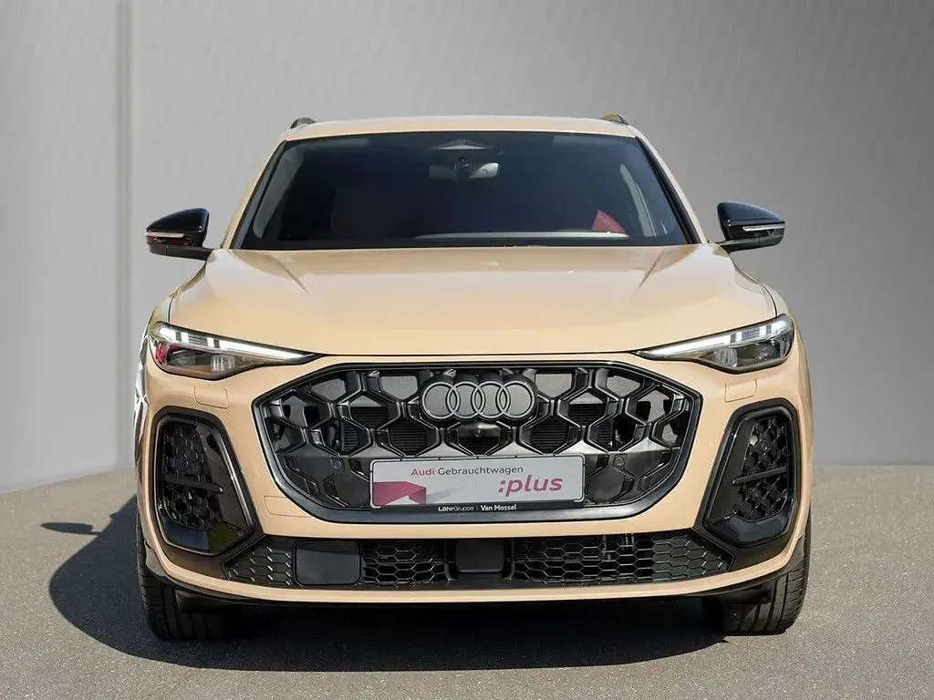 Neu Audi SQ5 Sportback Edition .1 367 PS (269 kW) 2025 Sakhirgold metallic SUV
