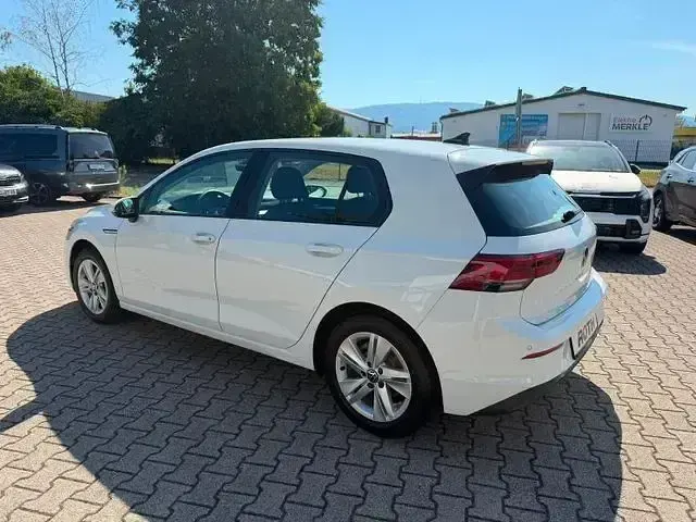 Gebraucht VW Golf VII Edition 150 PS (110 kW) 2020 Pure white Limousine