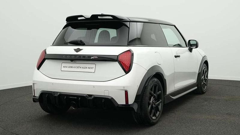 Gebraucht Mini John Cooper Works 231 PS (169 kW) 2025 Weiß Kleinwagen