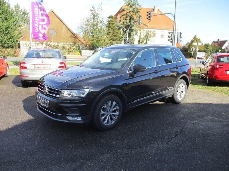 Gebraucht VW Tiguan Highline 179 PS (131 kW) 2017 Deep black perleffekt SUV