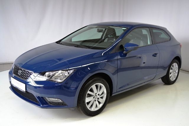 Usado Seat Leon SC Reference 86 HP (63 kW) 2016 Azul Citadino