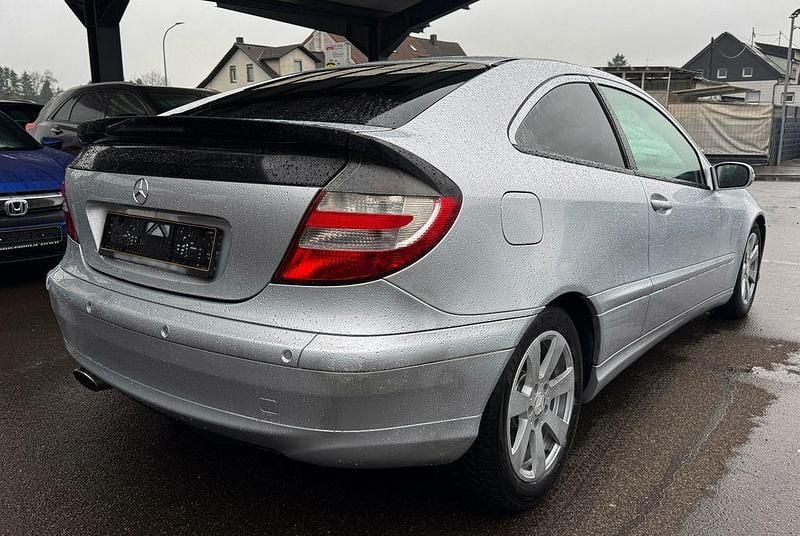 Gebraucht Mercedes C220 150 PS (110 kW) 2005 Silber
