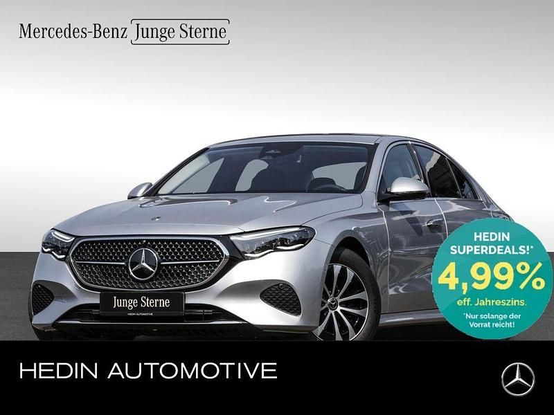 Silber Gebraucht 2024 Mercedes E200 Avantgarde Limousine | 48.590 € (Fairer Preis) - Bild 1/4