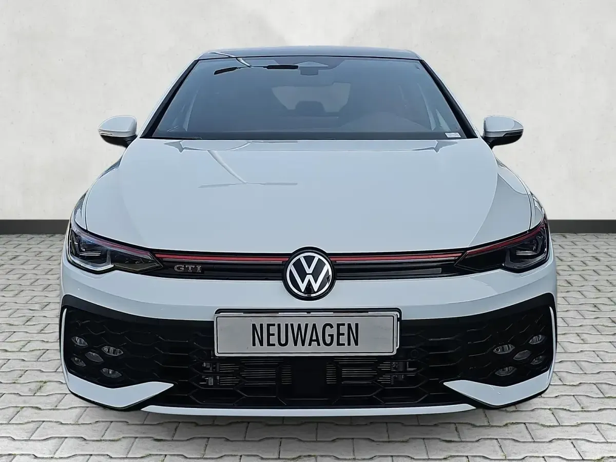 Neu VW Golf VIII GTI 265 PS (194 kW) 2026 Purewhite Limousine