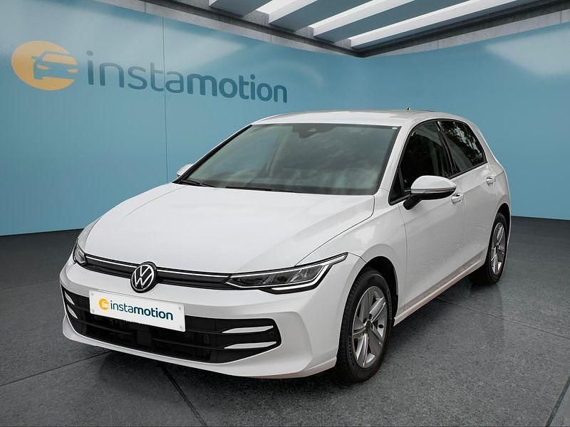 Weiß Gebraucht 2024 VW Golf VIII Kleinwagen | 27.199 € (Fairer Preis) - Bild 1/4