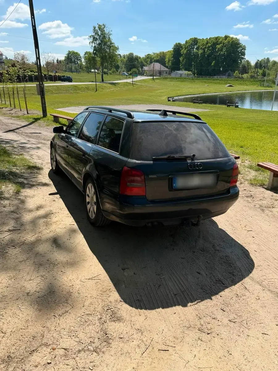 Gebraucht Audi A4 110 PS (80 kW) 1998 Schwarz Kombi