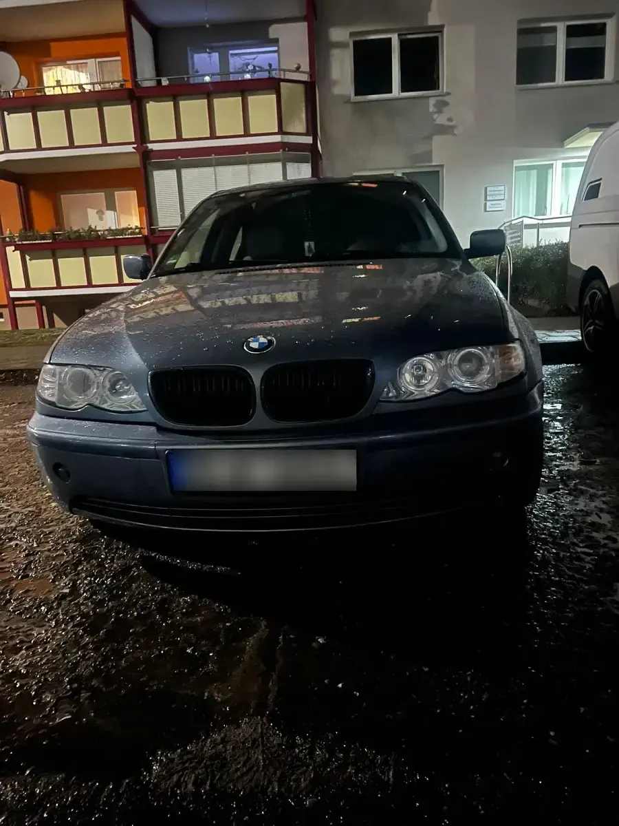 Gebraucht BMW 316 116 PS (85 kW) 2002 Blau Limousine