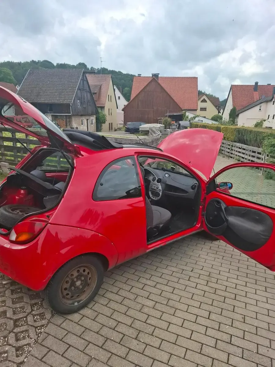 Gebraucht Ford Ka 60 PS (44 kW) 2005 Rot Kleinwagen