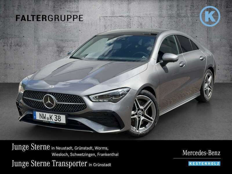 Mountaingrau Gebraucht 2023 Mercedes CLA250 AMG Limousine | 46.480 € (Teuer) - Bild 1/4