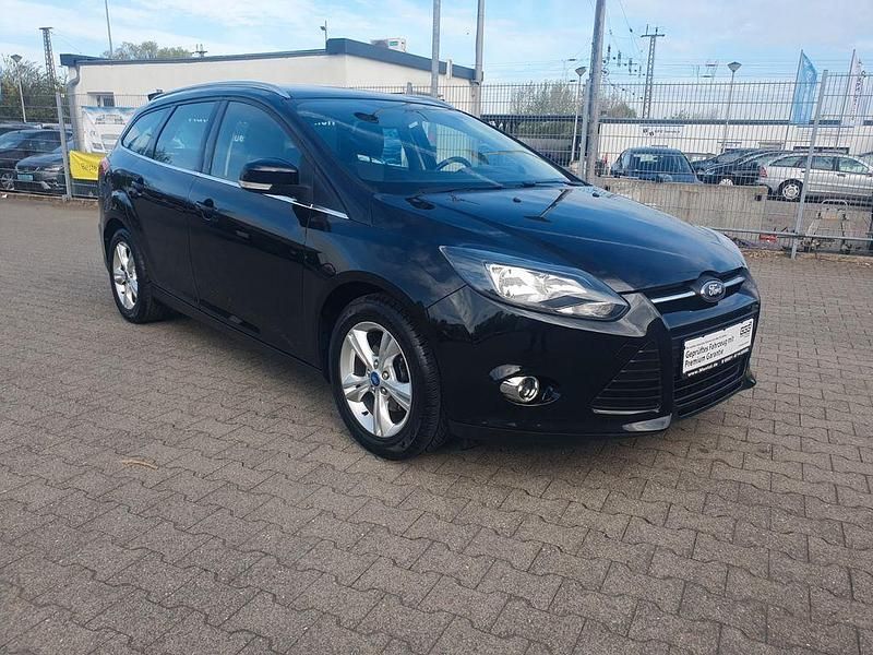 Usata Ford Focus 101 CV (74 kW) 2013 Nero Berlina