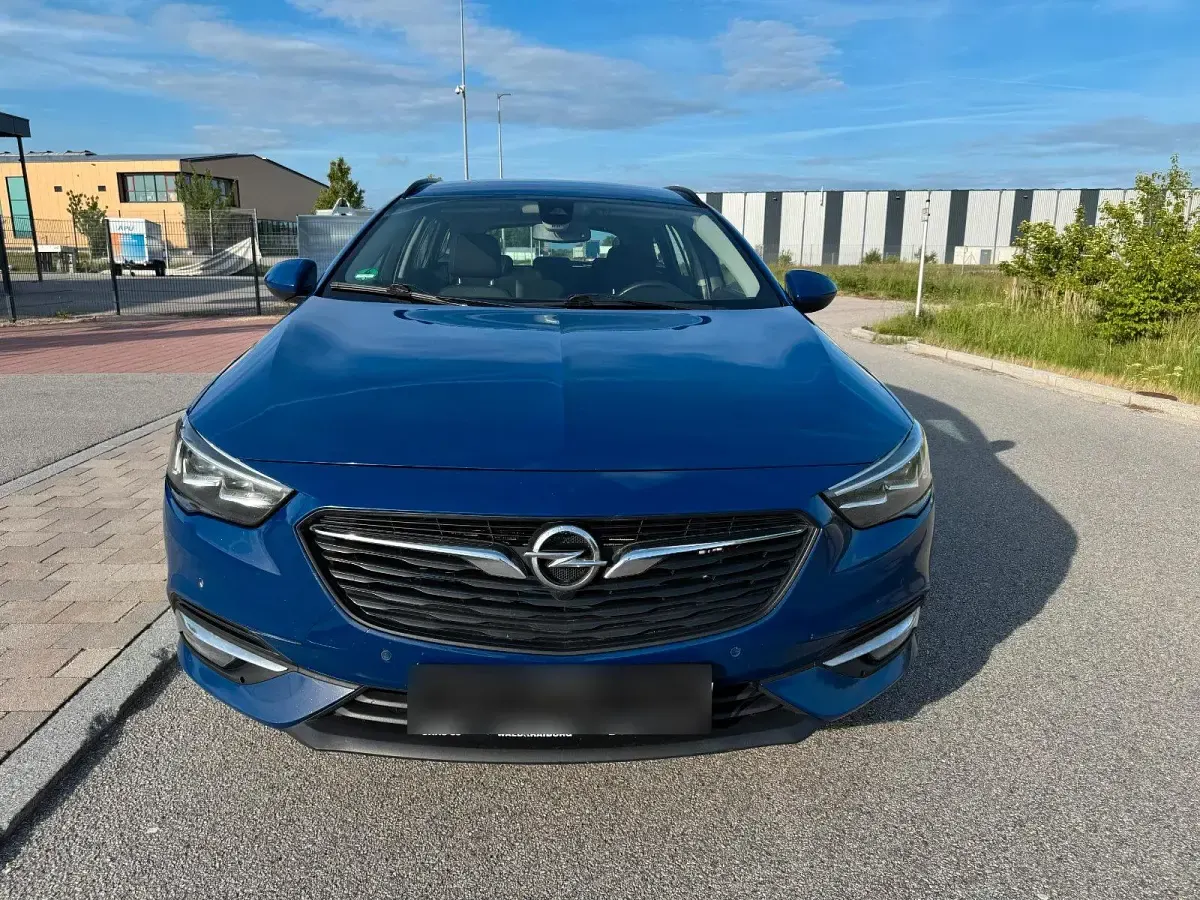 Gebraucht Opel Insignia 170 PS (125 kW) 2018 Blau Kombi