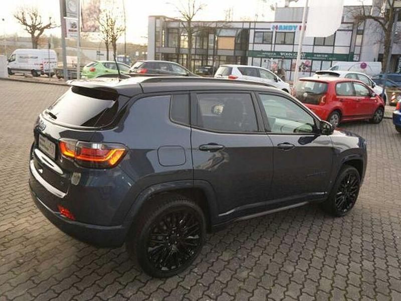 Gebraucht Jeep Compass 70 PS (51 kW) 2022 Blau SUV