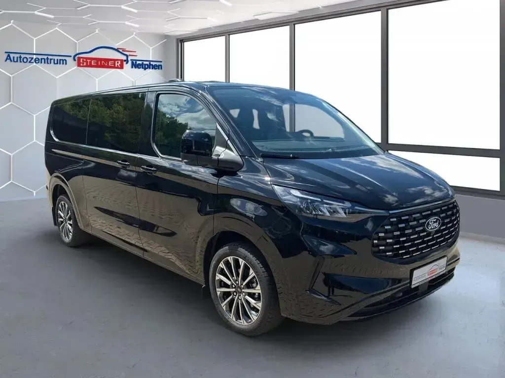 Neu Ford Tourneo Custom Titanium X 170 PS (125 kW) 2026 Schwarz Van