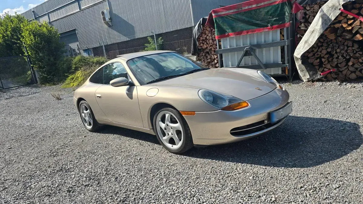 Gebraucht Porsche 911 Carrera 300 PS (220 kW) 1999 Gold Coupé
