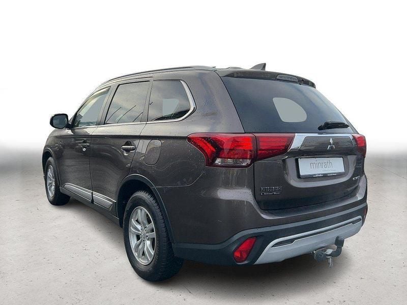 Gebraucht Mitsubishi Outlander Diamant Edition 150 PS (110 kW) 2019 Braun SUV