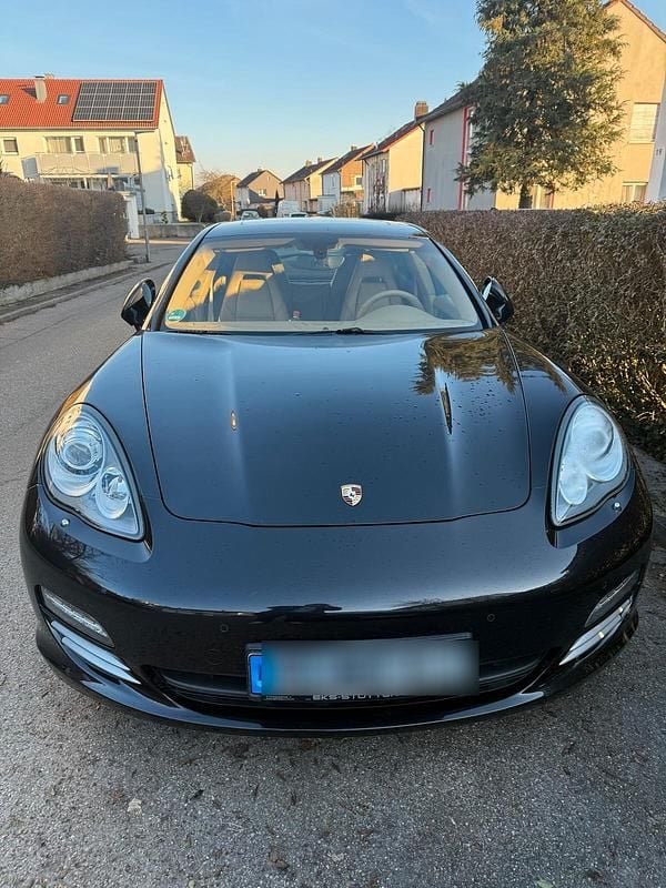 Gebraucht Porsche Panamera 4S 400 PS (294 kW) 2012 Schwarz Limousine