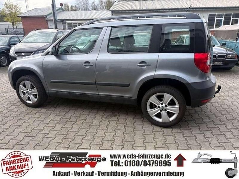 Gebraucht Skoda Yeti Ambition 105 PS (77 kW) 2013 Platingrau metallic SUV