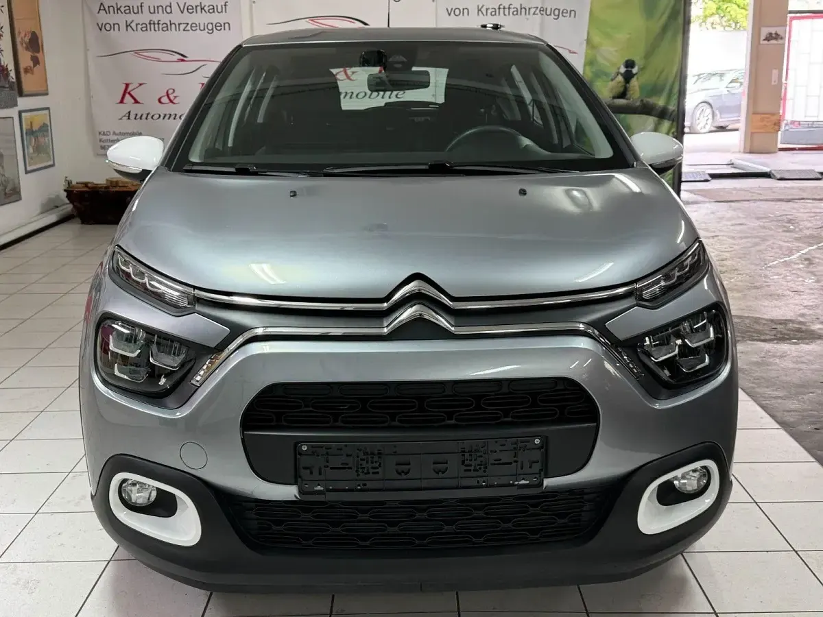 Gebraucht Citroën C3 82 PS (60 kW) 2024 Grau Kleinwagen