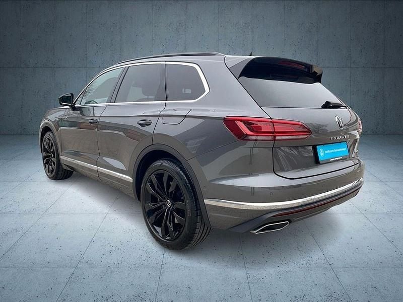Gebraucht VW Touareg Atmosphere 381 PS (280 kW) 2022 Siliziumgrau metallic SUV