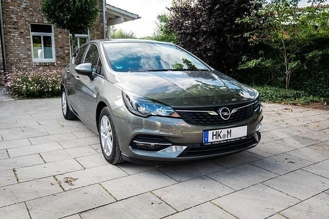 Grau Gebraucht 2020 Opel Astra Business Edition Limousine | 10.800 € (Fairer Preis) - Bild 1/4